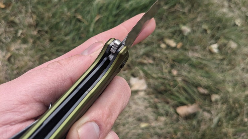 kershaw link - detail shot of the liner blade lock, and generally high construction...