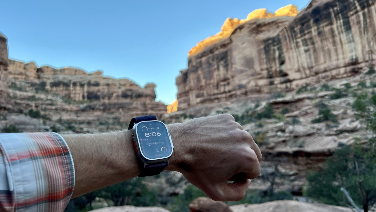 Apple Watch Ultra 2 Review (The Apple Ultra 2 has an incredible interface and feature set, though the tradeoff is drastically less battery life.)