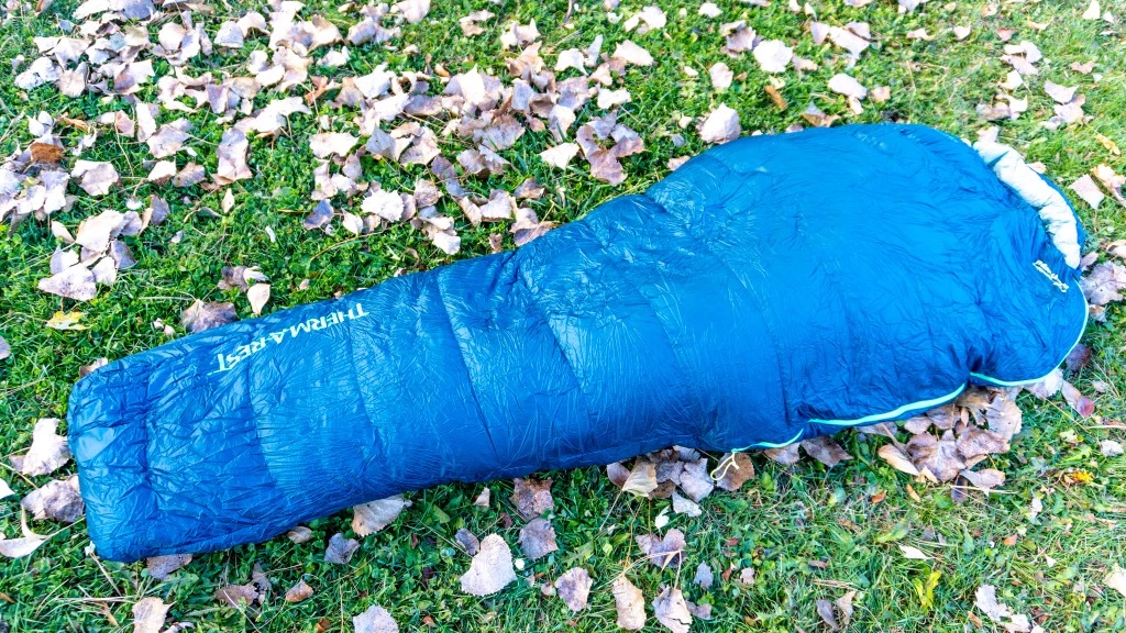 ultralight sleeping bag - the horizontal baffles of the hyperion help keep the insulation in...