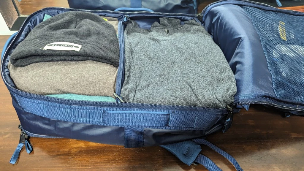 the north face base camp voyager travel backpack review - the internal divider on the voyager makes it incredibly easy to pack...