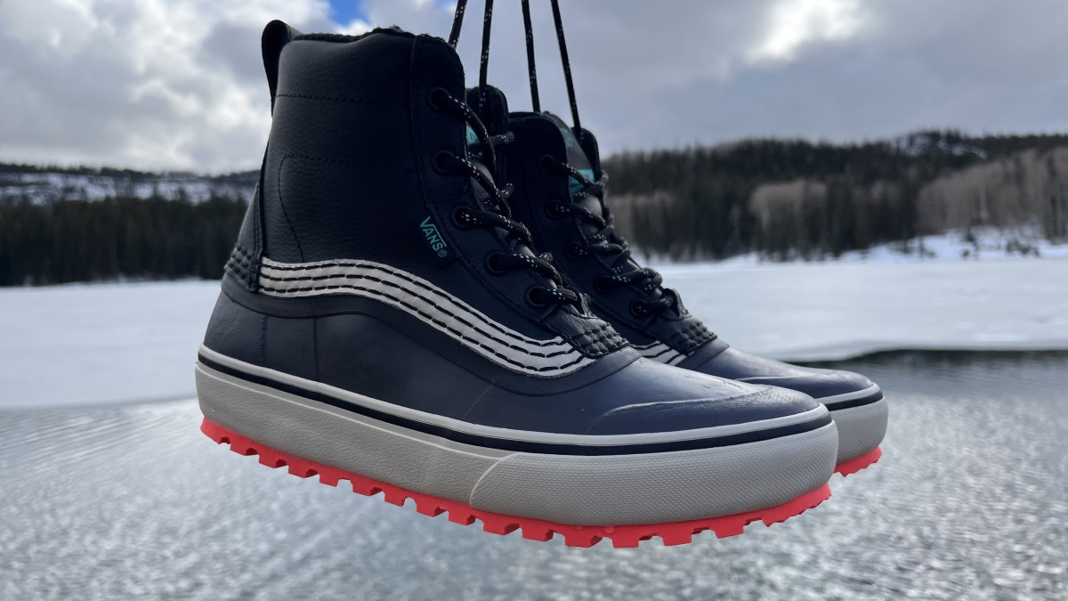 Vans Standard Mid Snow MTE Review (Sporting the classic Vans style in a boot that's Made for The Elements.)