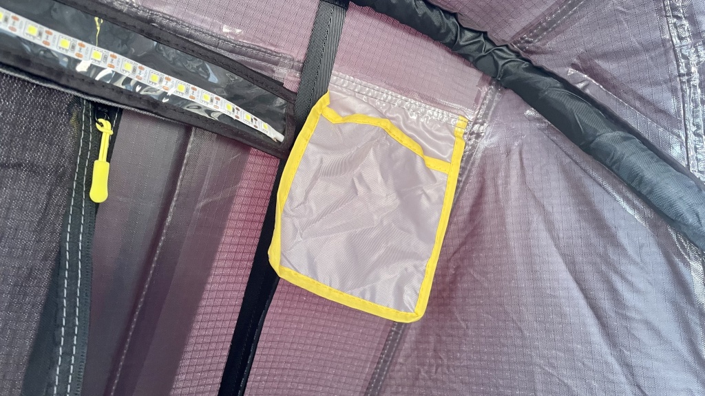 smittybilt gen2 overlander - there are several pockets around the inside of the smittybilt gen2...