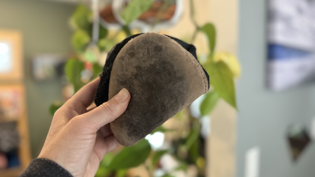 slippers womens - with a thin profile and an easy to roll up design, the glerups...