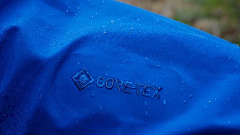 ski jacket - gore-tex is among the leading brands in water/weather protection...