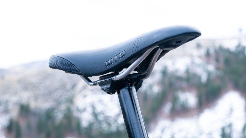 santa cruz heckler sl r - this relatively ubiquitous silverado saddle sits at an almost...