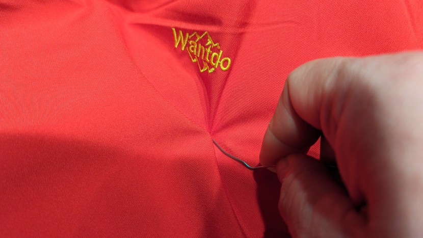 wantdo waterproof snow jacket - using metal to test this jacket&#039;s mettle.