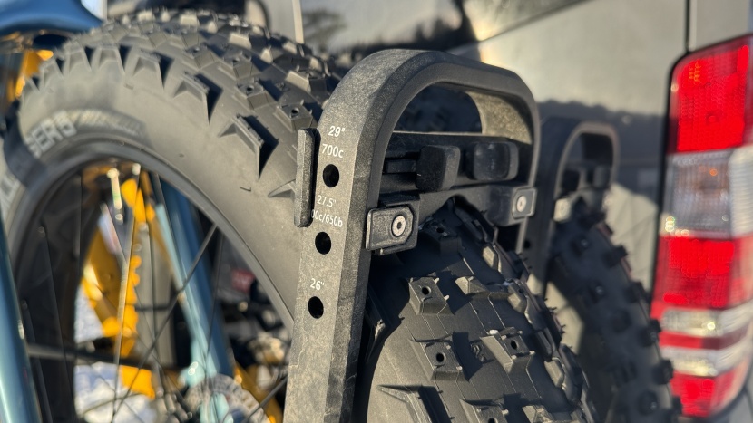 kuat piston pro - capable of cradling 5&quot; tires, a simple pinch of the fast-fit wheel...