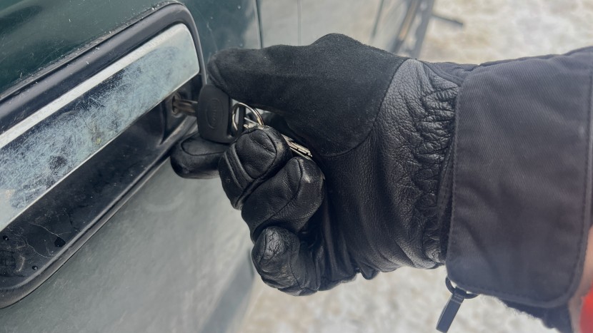 black diamond tour - the black diamond tour has enough dexterity to do most tasks that...