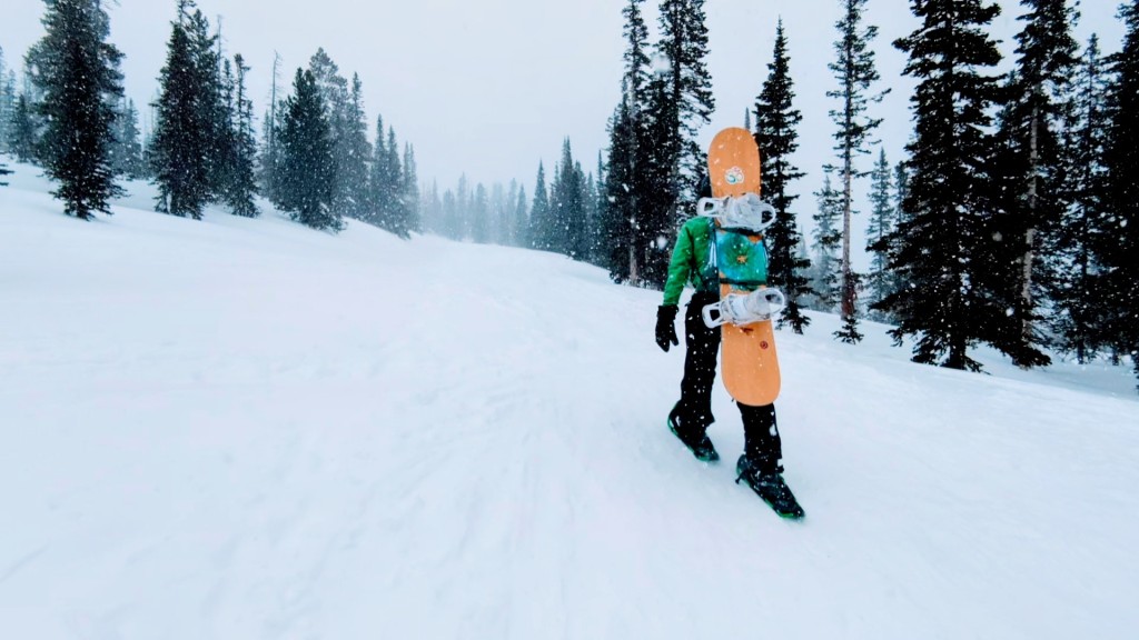 crescent moon leadville 29 for women - we test our snowshoes in varied conditions, from groomed trails to...