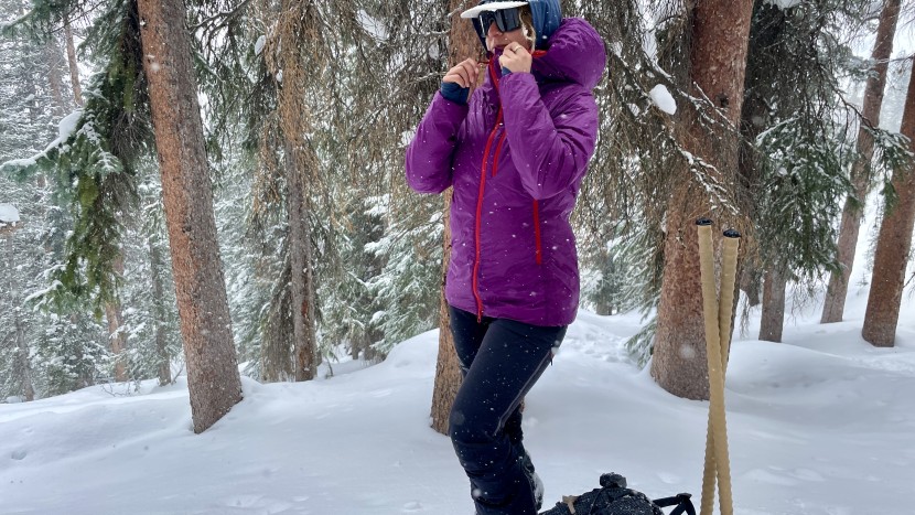 patagonia das light hoody for women - sealing out the weather in the das light.