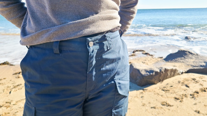 fjallraven vidda pro trousers for women - belt loops let you customize the fit of these pants.