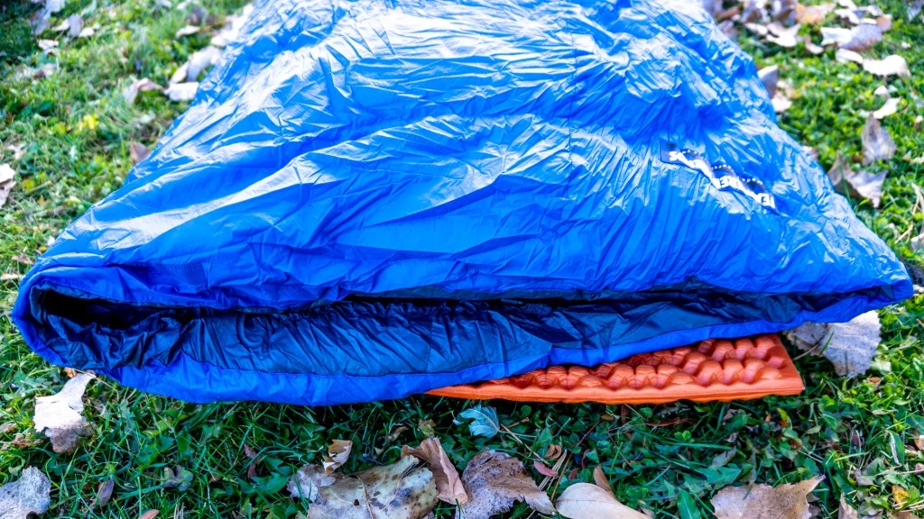 ultralight sleeping bag - the vireo has a generous opening and width, perfect for those who...