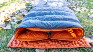 The uncinched footbox of the Hammock Gear Economy Burrow.