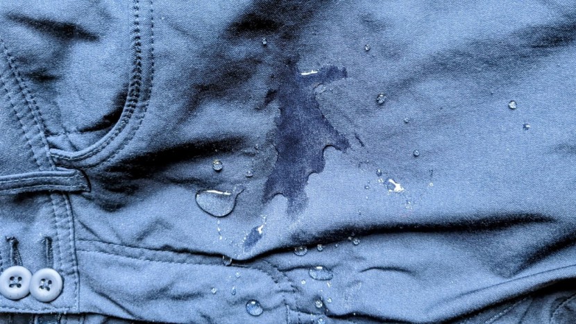 prana halle straight pants ii - the halle&#039;s pfas-free dwr coating can deflect light splashes, but...