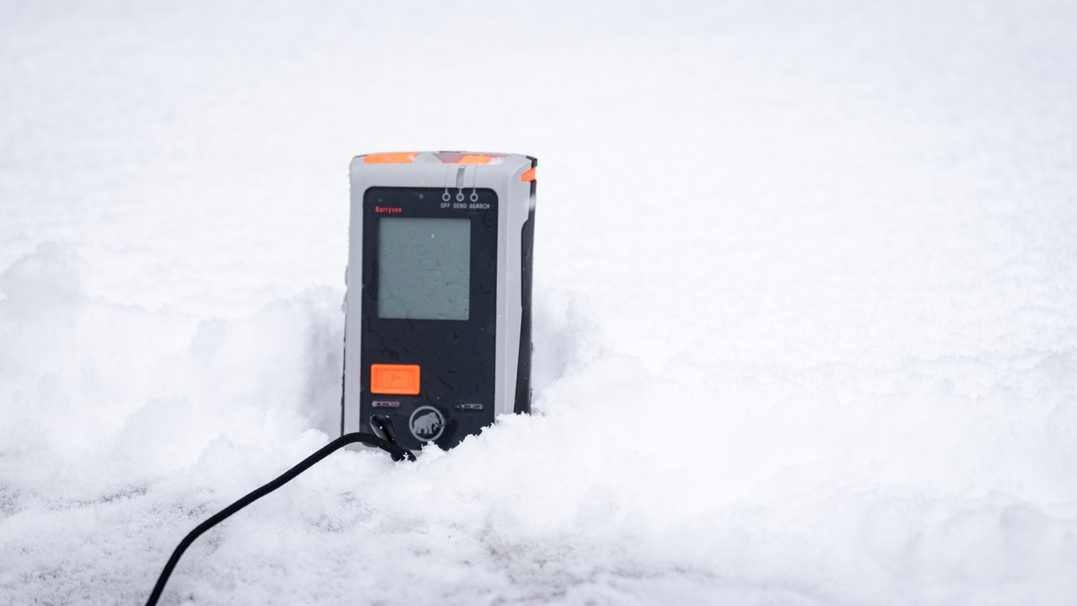 Mammut Barryvox Review (The Mammut Barryvox sets the standard for mid-level avalanche transceivers.)