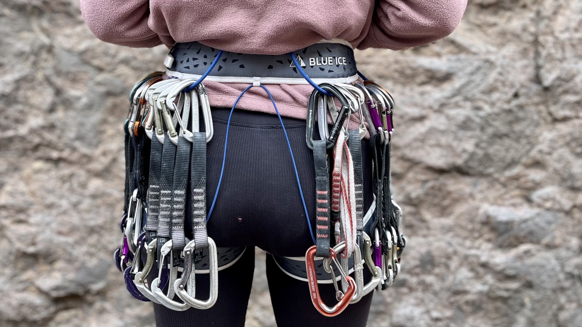 blue ice addax climbing harness women review