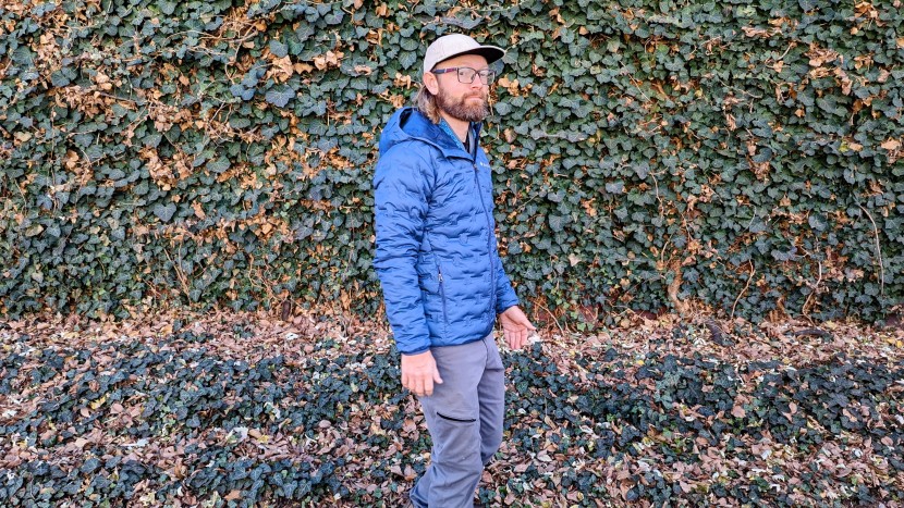 the columbia delta ridge hooded jacket has welded baffles to...