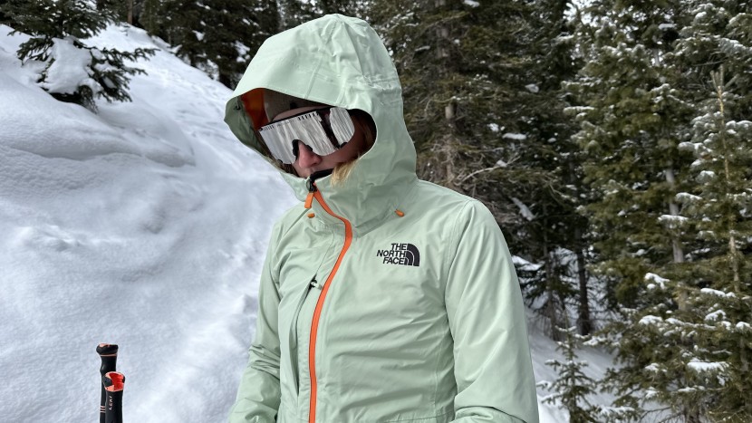 the north face thermoball eco snow triclimate 3-in-1 for women - the oversized and insulated hood of the triclimate is baggy over a...