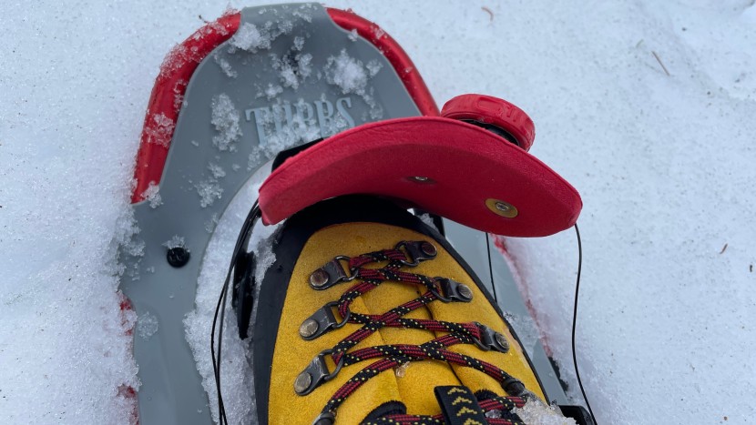 tubbs panoramic - the red foam provides a bit of comfort when the boa is cinched tight.