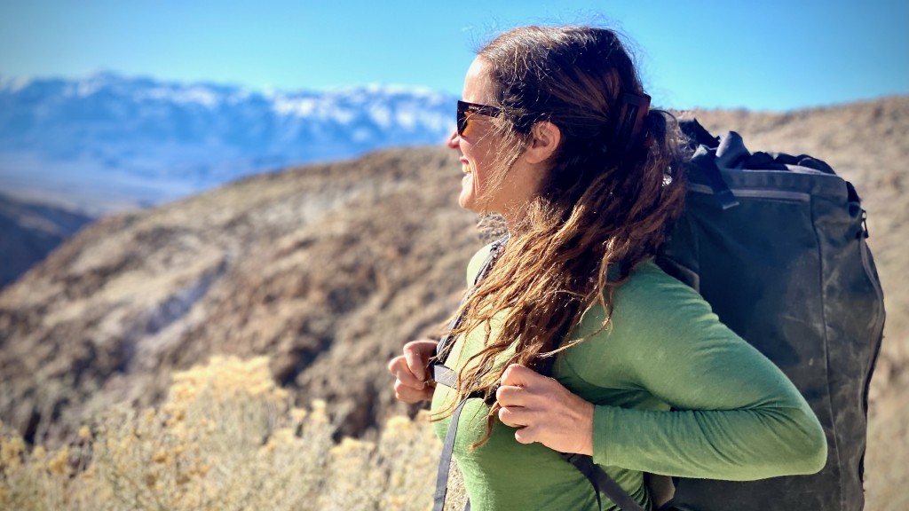 smartwool classic all-season merino for women - the all-season was option the perfect choice for training runs in...