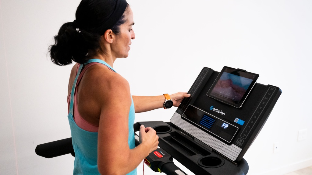 echelon stride 6 - ascending buttons allow you to quickly adjust speed and incline...