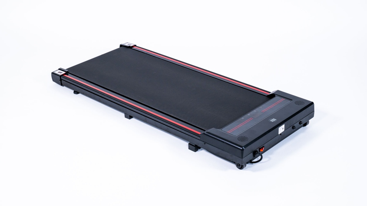 Sperax Walking Pad Treadmill Review (The Simple design of the Sperax Walking pad easily hides beneath your desk.)