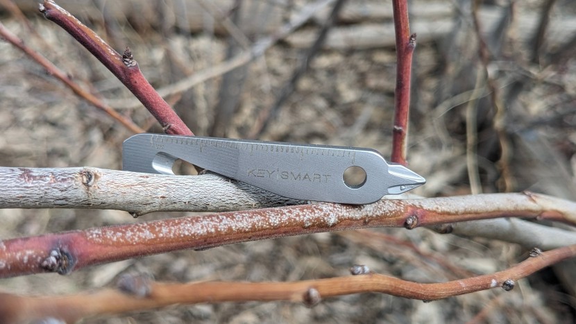 multi-tool - it doesn&#039;t get more portable than the keysmart multitool 5-in-1.