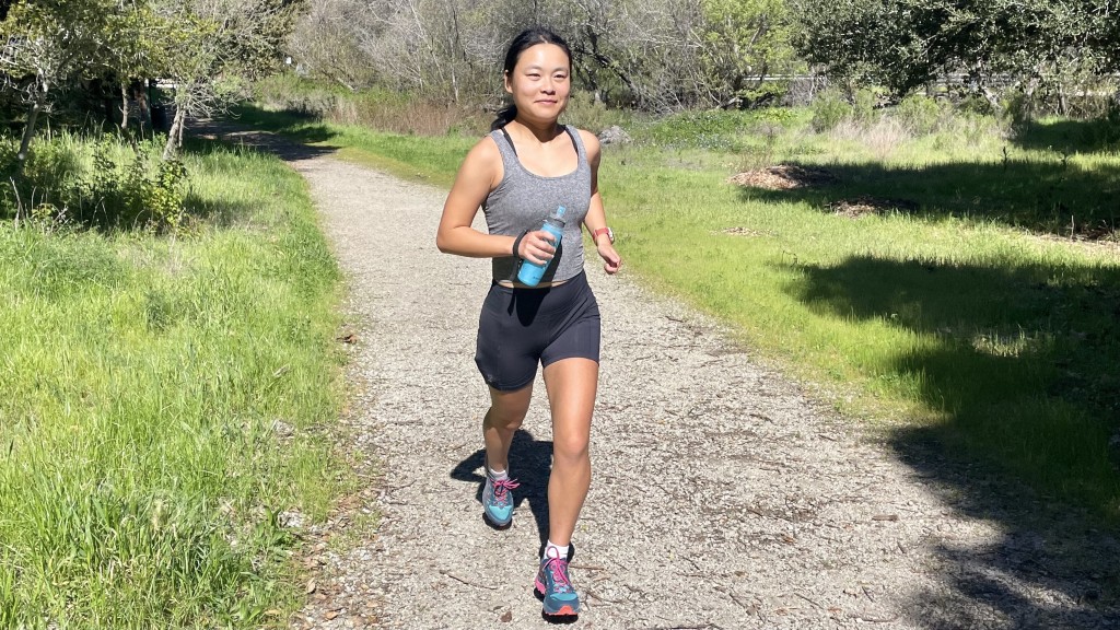 la sportiva jackal ii for women - for great grip on moderate to rugged terrain, the jackal is a great...