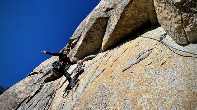 icebreaker 260 zoneknit merino leggings for women - we were happy to have the icebreaker 260 zoneknit bottoms layered...