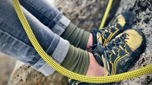 The Ridge Merino Aspect bottoms feature a smooth interface that...