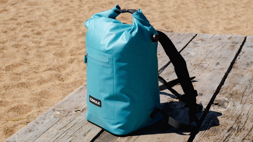 icemule jaunt 15 - this cooler works well as a solo-use adventure pack.