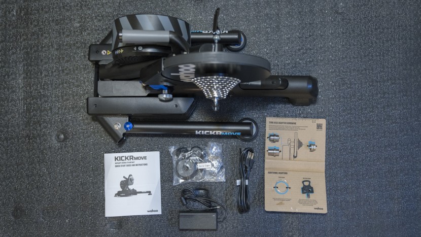 wahoo fitness kickr move - the contents of the box.