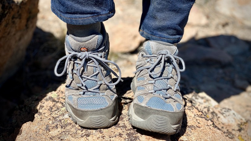 merrell moab 3 for women - the lacing system allowed for a snug fit along the ankle collar...