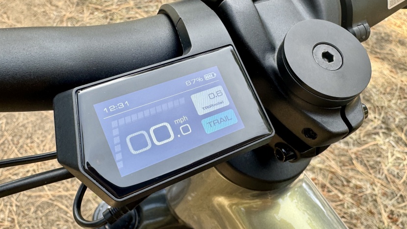 aventon ramblas - aventon&#039;s display is bright and easy to read; it did an excellent...