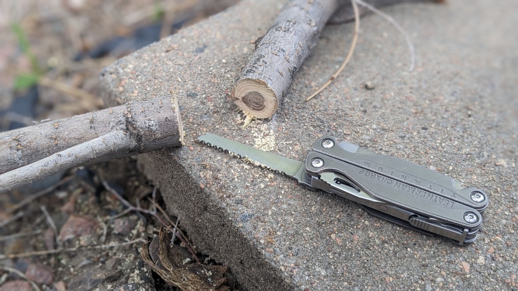 multi-tool - an efficient and sturdy saw blade is a great feature.