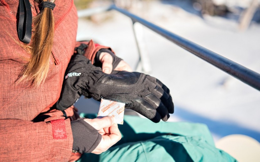 ski gloves womens - the gordini gore-tex down gloves feature a pocket specially designed...