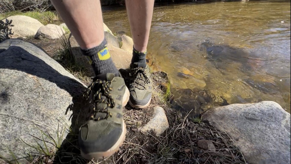 columbia crestwood - the crestwood shoes are meant to be taken near, but not actually...