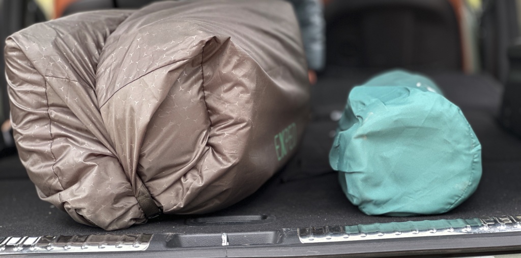 exped megamat auto - the megamat auto is large. compared to a more standard sized pad...