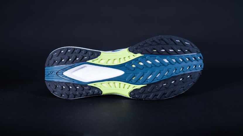 reebok floatride energy 5 - the x-plate caused some discomfort, but helps with torsional...
