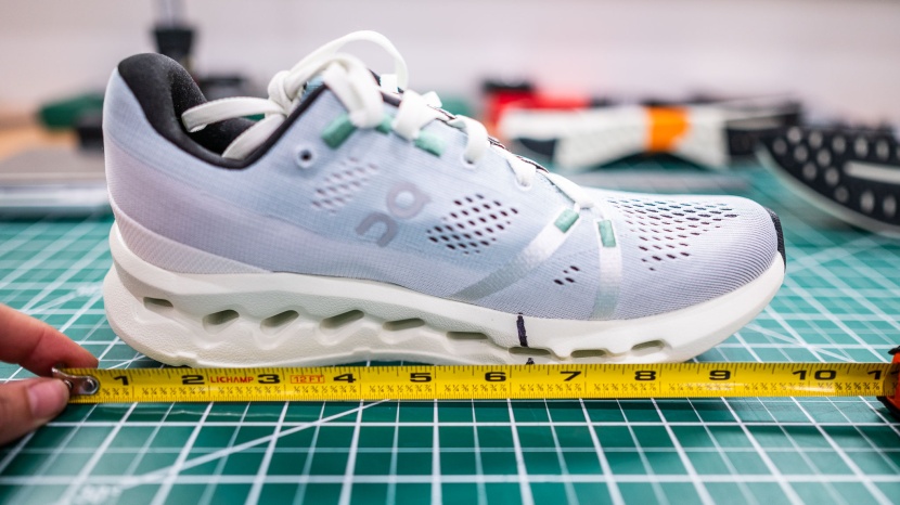 on cloudsurfer for women - the stark downslope at the forefoot feels a bit short. otherwise...