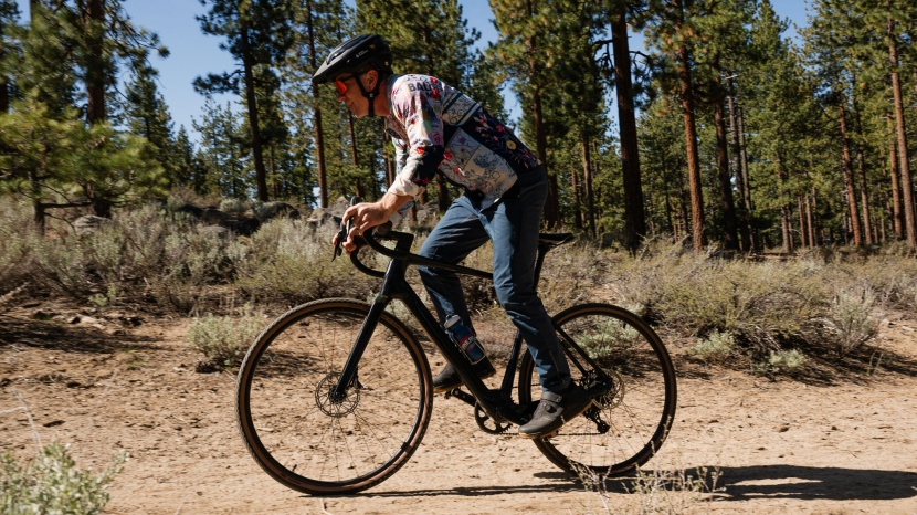 ride1up cf racer1 - at 5&#039;10&quot;, the large bike was a good fit for our lead tester but...