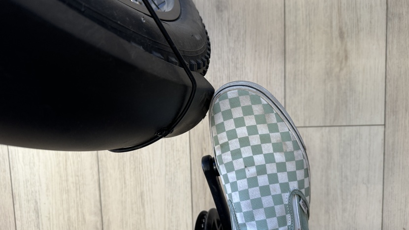 lectric xpeak - a bit of toe overlap with the fender; it typically only happens at...