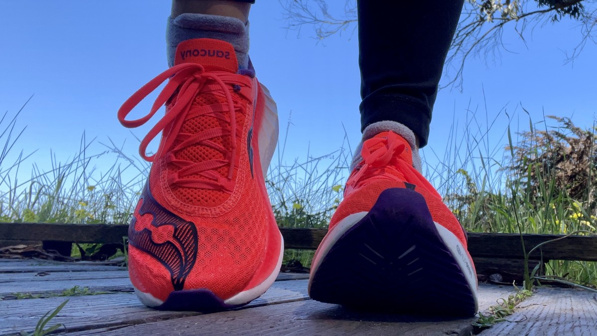 Saucony Endorphin Pro 4 - Women's Review (For a strong rolling sensation, check out the updates to the Endorphin Pro.)