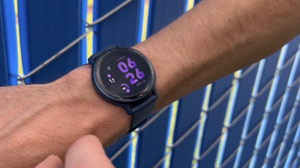 gps watch - the vivoactive 5 is a more casual looking option, but still...