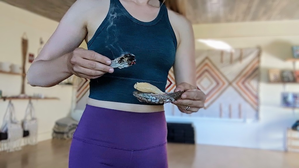 prana becksa bralette - the becksa is a yoga teacher favorite for yoga classes. it provides...