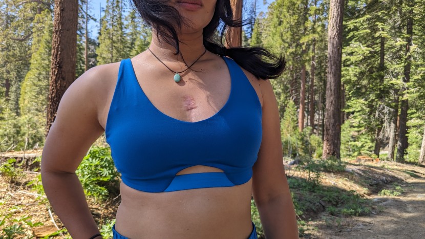 patagonia maipo low impact adjustable - genius! more bras should have a front chest ventilation cut out - so...