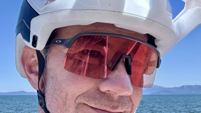 oakley sutro lite prizm trail torch