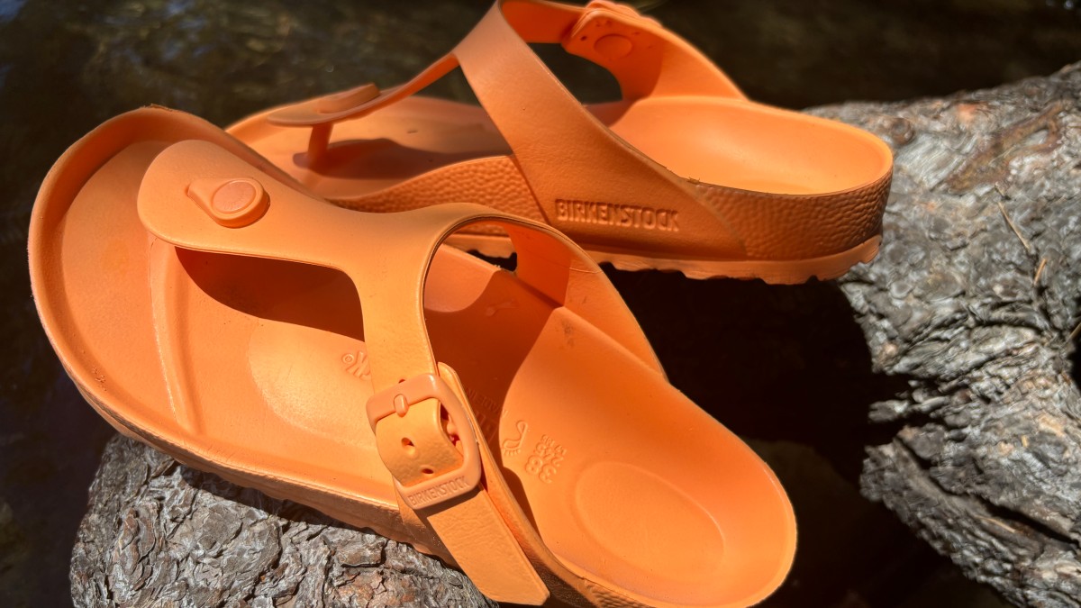 Birkenstock Gizeh Essentials EVA Review (The Birkenstock Gizeh EVA is lightweight, waterproof, and extremely comfortable.)