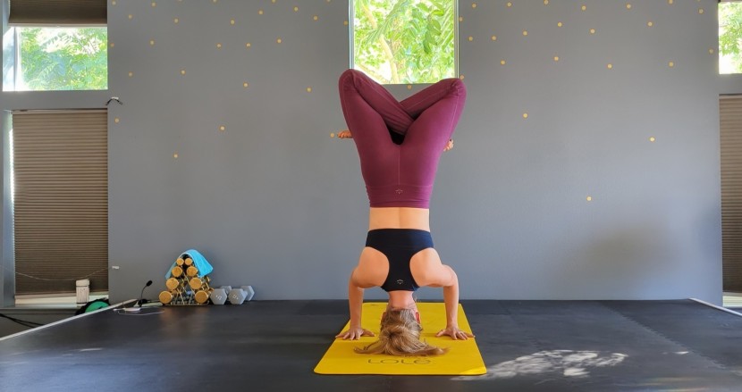 beyond yoga spacedye lift your spirits - the broad racerback adds compressive support.