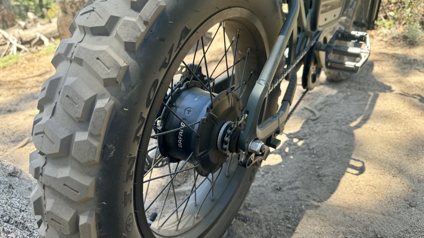 ride1up revv 1 drt - custom tires from innova give the bike a bit more grip in loose...